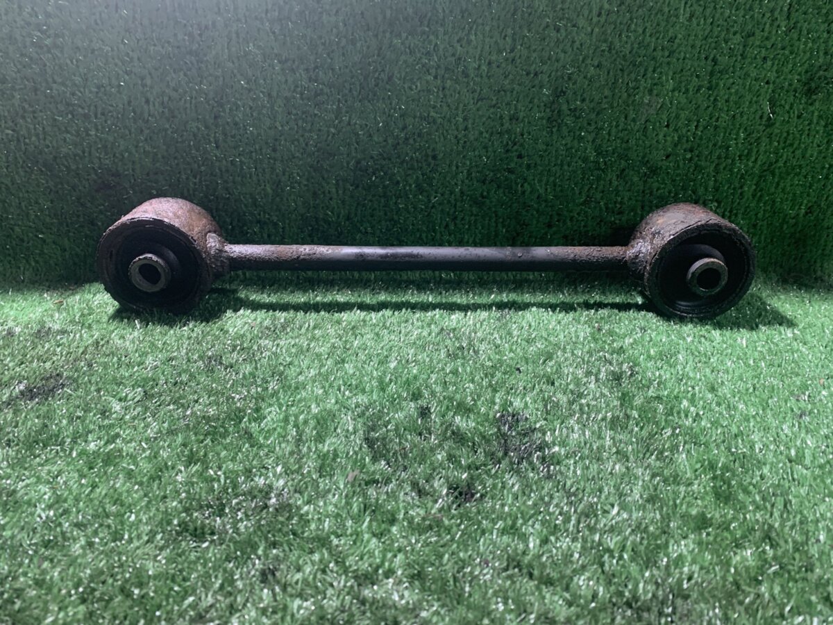 Важіль/тяга задньої підвіски подовжній верхній KIA Sorento JC (2002-2009) 552003E000