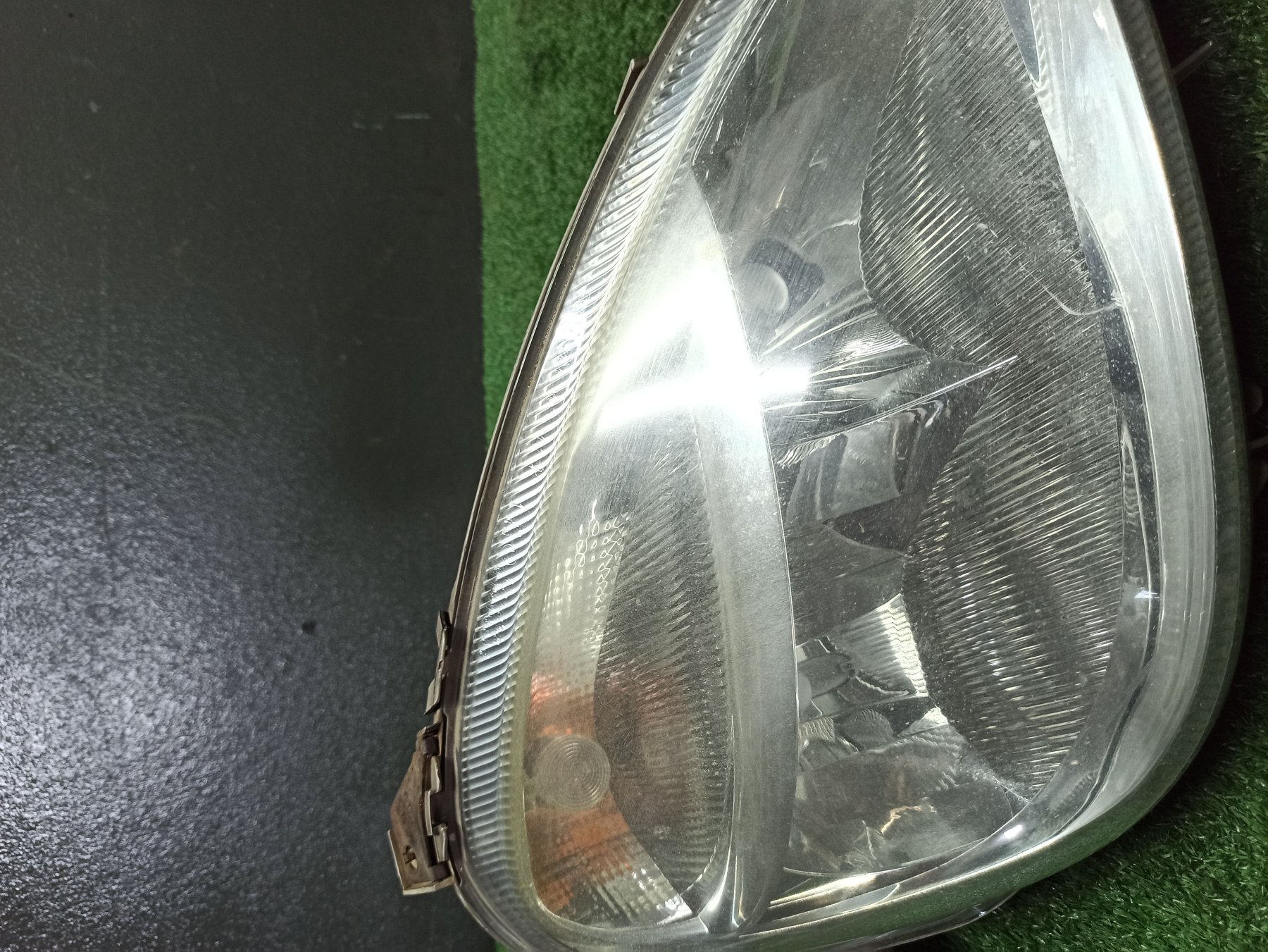 Фара права Mercedes-Benz A-Class W168 (1997-2004) 0301192202