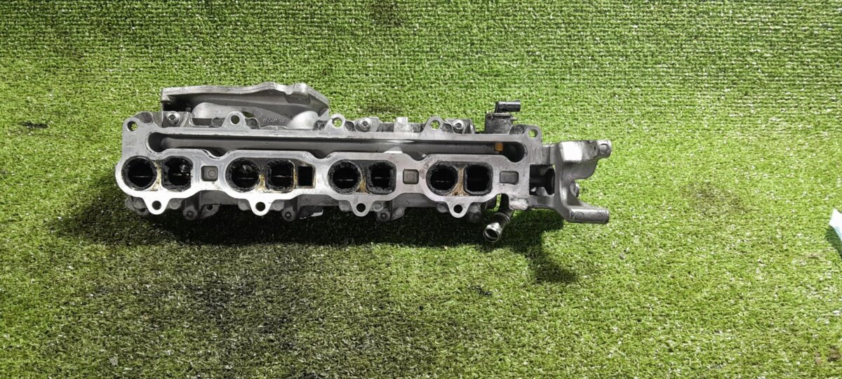 Колектор впускний Mercedes-Benz B-Class W245 (2005-2011) A6400900337