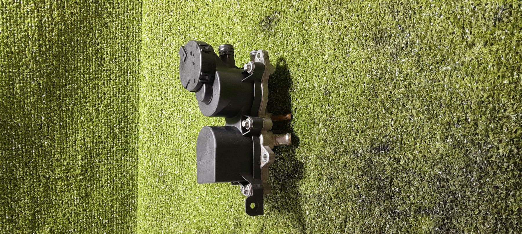 Масловідділювач сапуна 2.0cdi Mercedes-Benz B-Class W245 (2005-2011) A6400101062