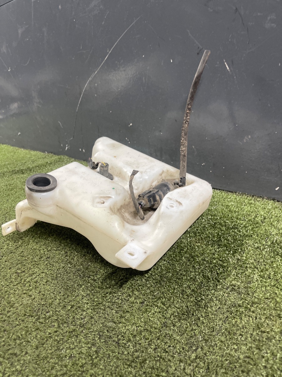Бачок омивача скла Mercedes-Benz C-Class W203 (2000-2007) A2038600060