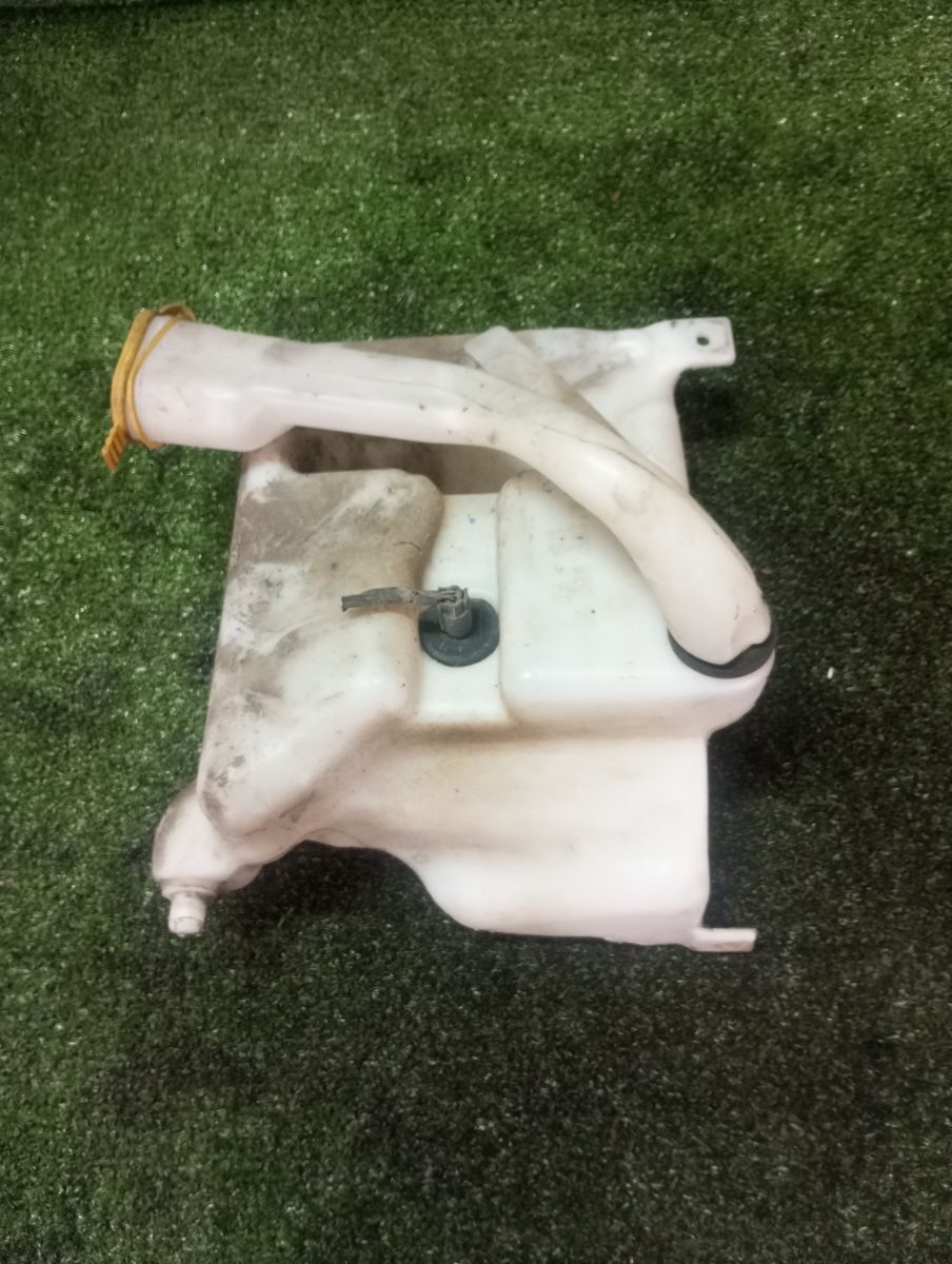 Бачок склоомивача Mercedes-Benz C-Class W203 (2000-2007) A2038600060