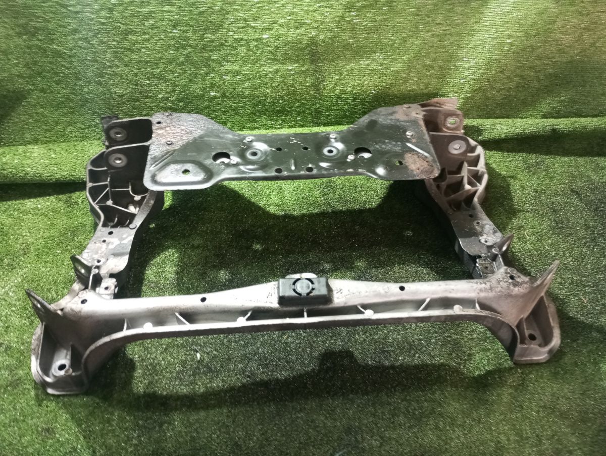 Балка передньої підвіски, підрамник Mercedes-Benz C-Class W203 (2000-2007) A2036280157