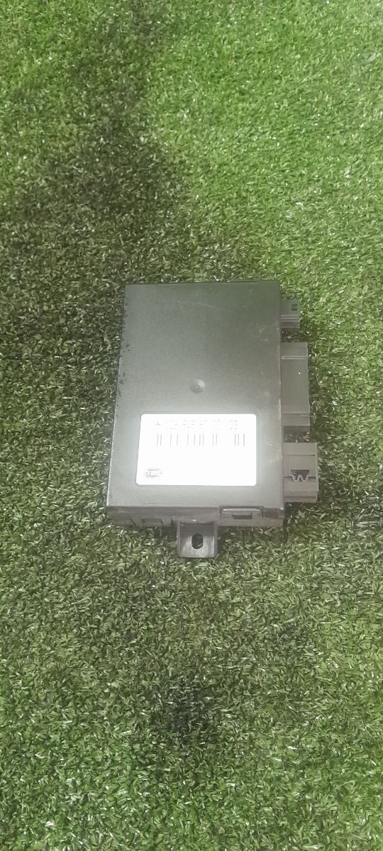 Блок фаркопа Mercedes-Benz C-Class W203 (2000-2007) A0295456732