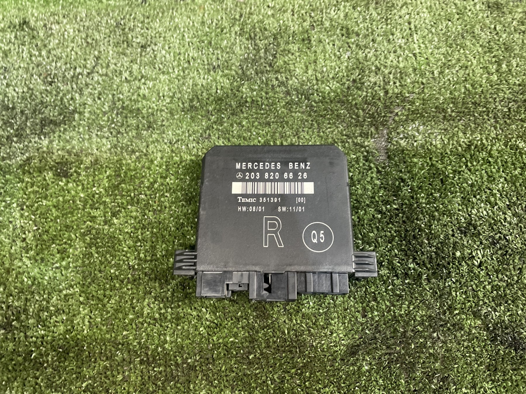 Блок комфорту задніх дверей Mercedes-Benz C-Class W203 (2000-2007) 2038206626