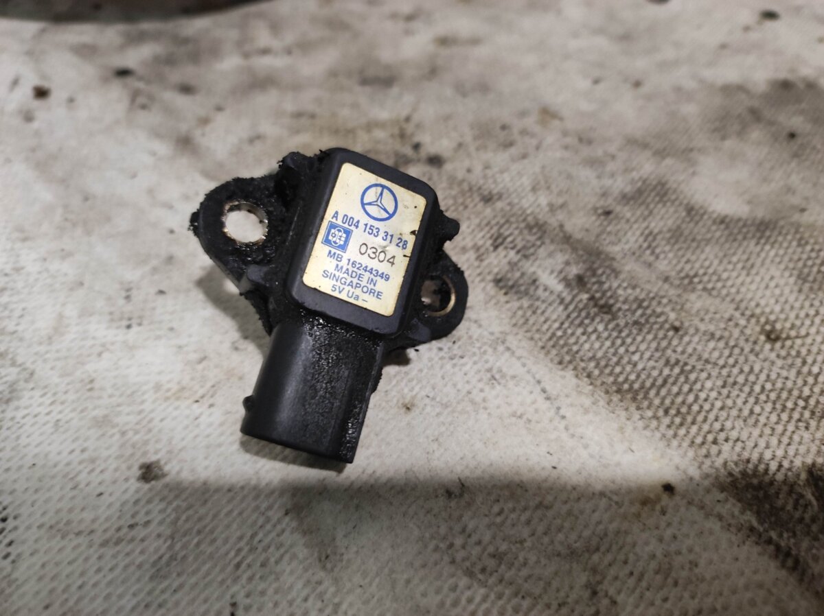 Датчик тиску повітря Mercedes-Benz C-Class W203 (2000-2007) A0041533128