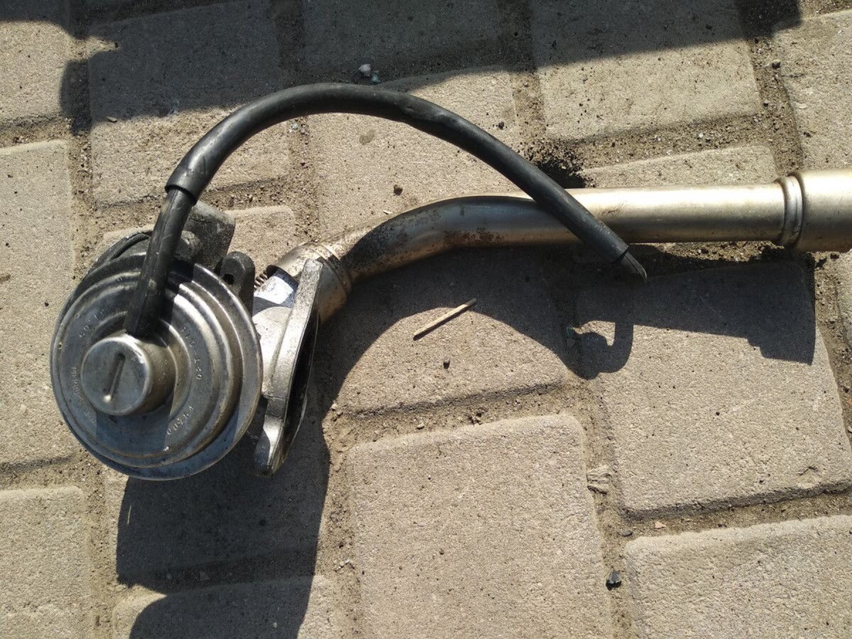 Клапан рециркуляції газів Mercedes-Benz C-Class W203 (2000-2007) A6110900754