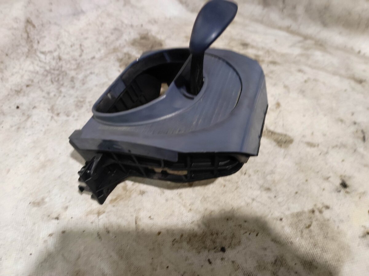 Кожух підрульовий Mercedes-Benz C-Class W203 (2000-2007) A2034600095