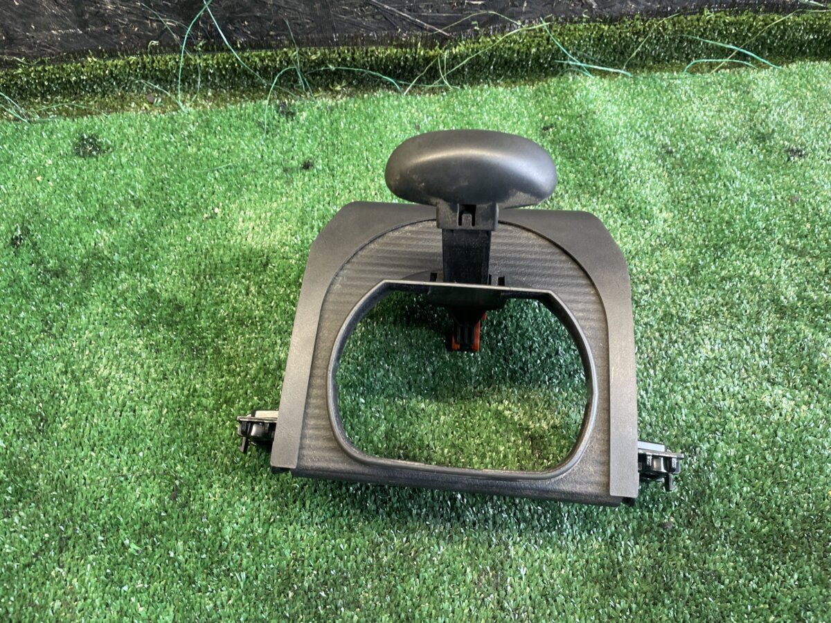 Кожух рульової колонки Mercedes-Benz C-Class W203 (2000-2007) A2034600095