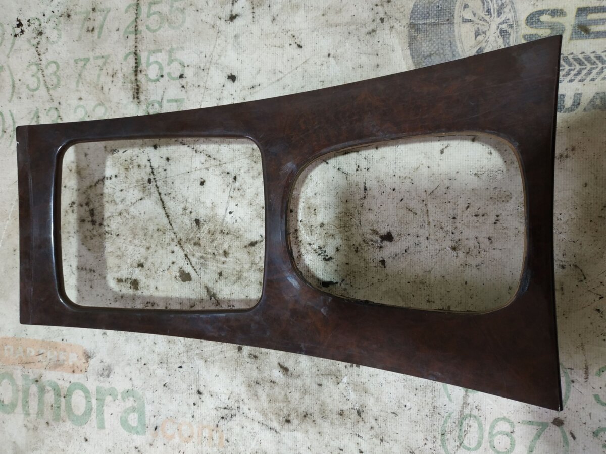 Накладка центральної консолі w203 Mercedes-Benz C-Class W203 (2000-2007) A2036805439