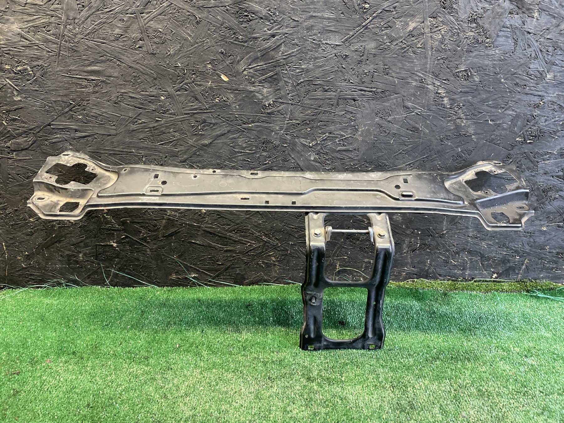 Передня панель радіатора Mercedes-Benz C-Class W203 (2000-2007) A2036204372