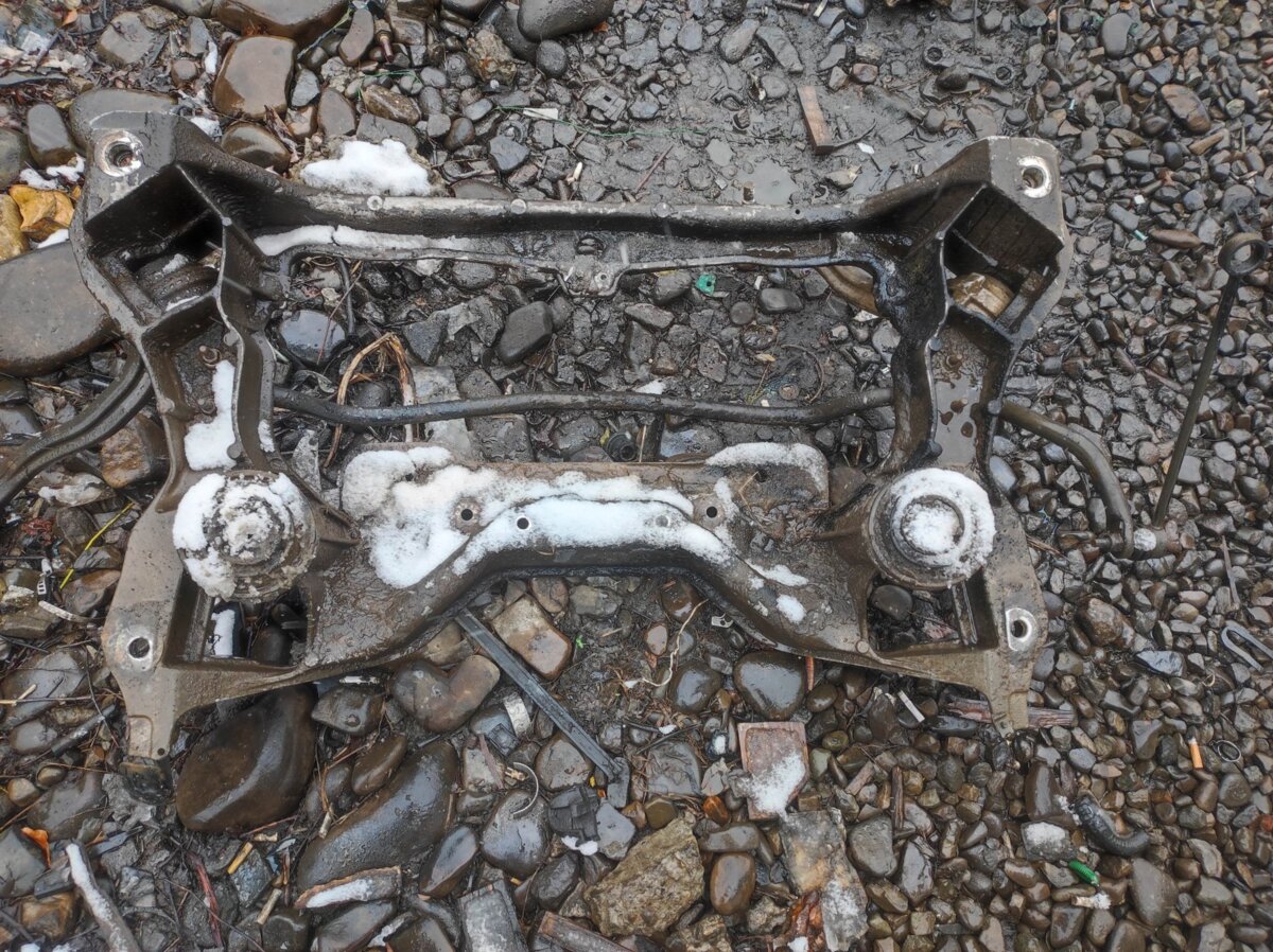 передній; підрамник Mercedes-Benz C-Class W203 (2000-2007) A2036280157