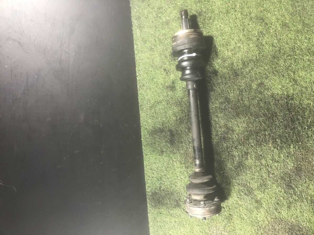 Піввісь Mercedes-Benz C-Class W203 (2000-2007) A2033501210