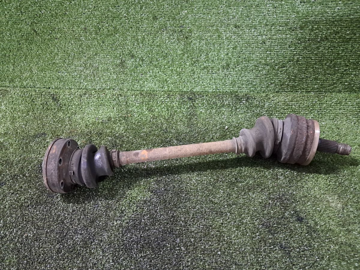 Піввісь Mercedes-Benz C-Class W203 (2000-2007) A2033501210