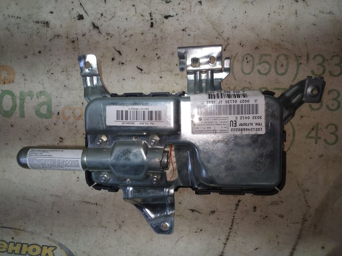 подушка безпеки, передній, лівих дверей Mercedes-Benz C-Class W203 (2000-2007) A2038602505