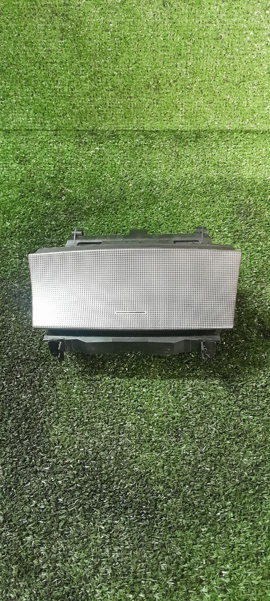 Попільничка Mercedes-Benz C-Class W203 (2000-2007) A2036800852