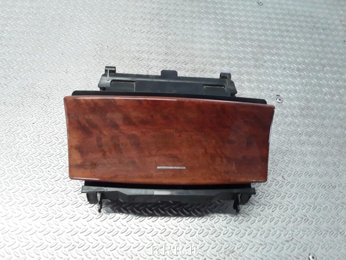 Попільничка  Mercedes-Benz C-Class W203 (2000-2007) A2036800852