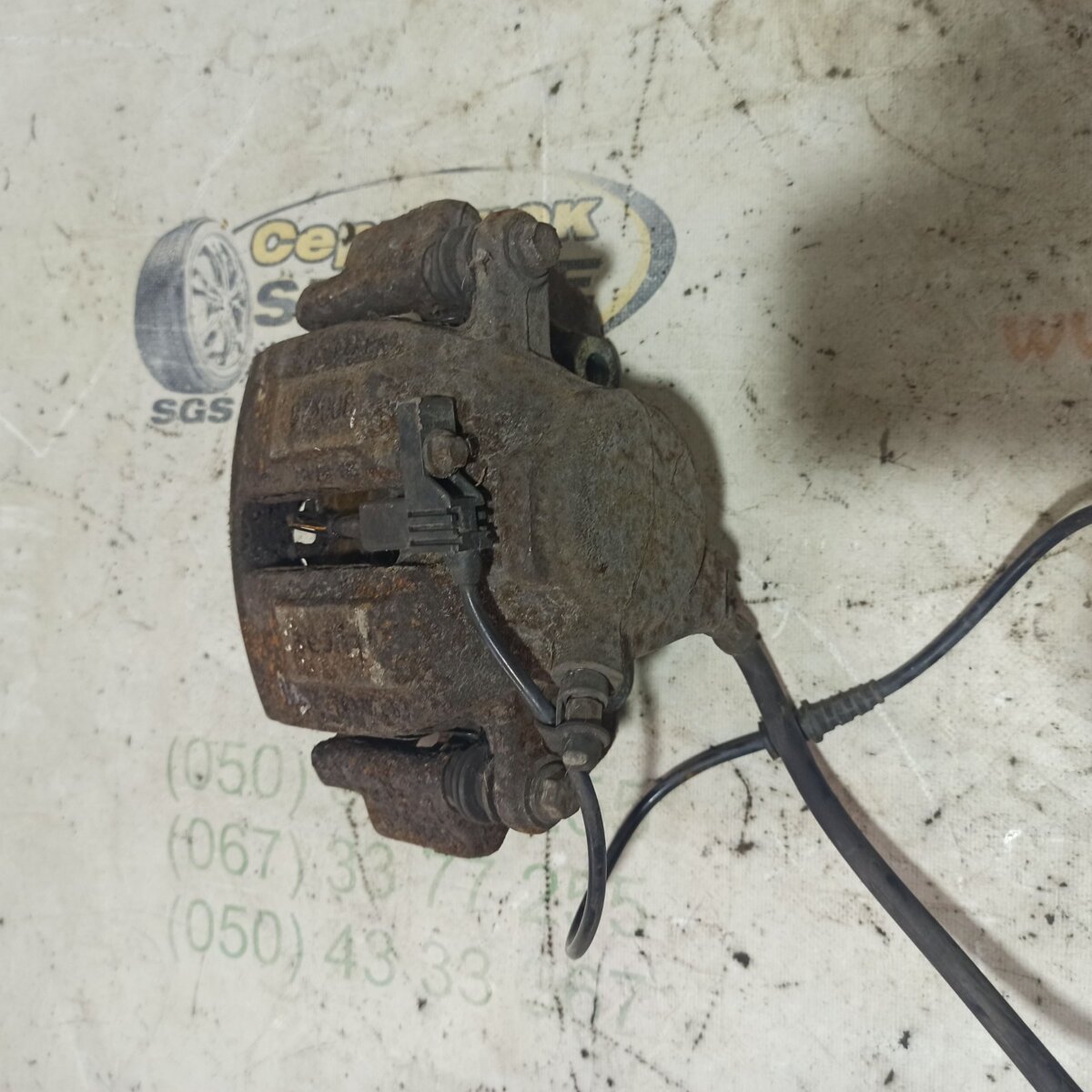 Суппорт тормозной передний правый Mercedes-Benz C-Class W203 (2000-2007) A0034202483