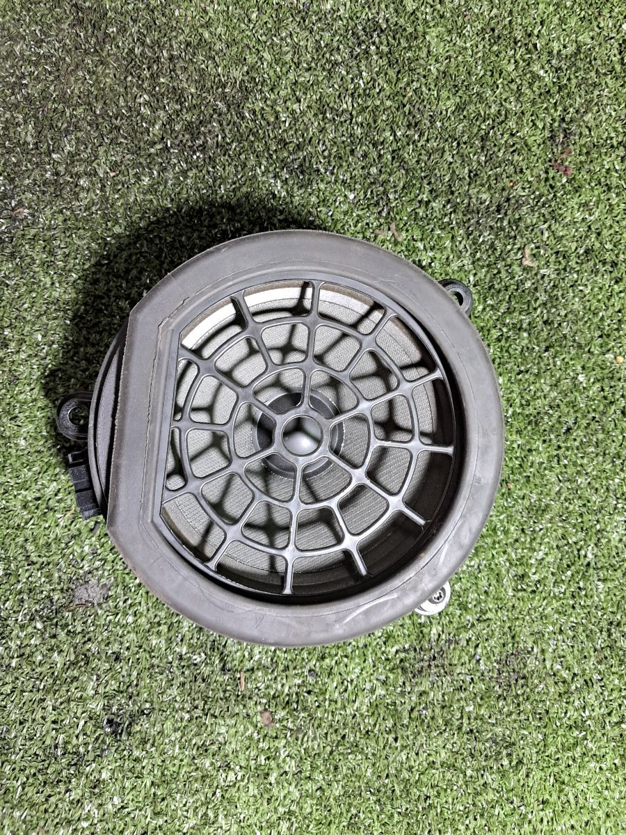 Динамік задніх дверей Mercedes-Benz CLK-Class C209 (2002-2010) A2038201602