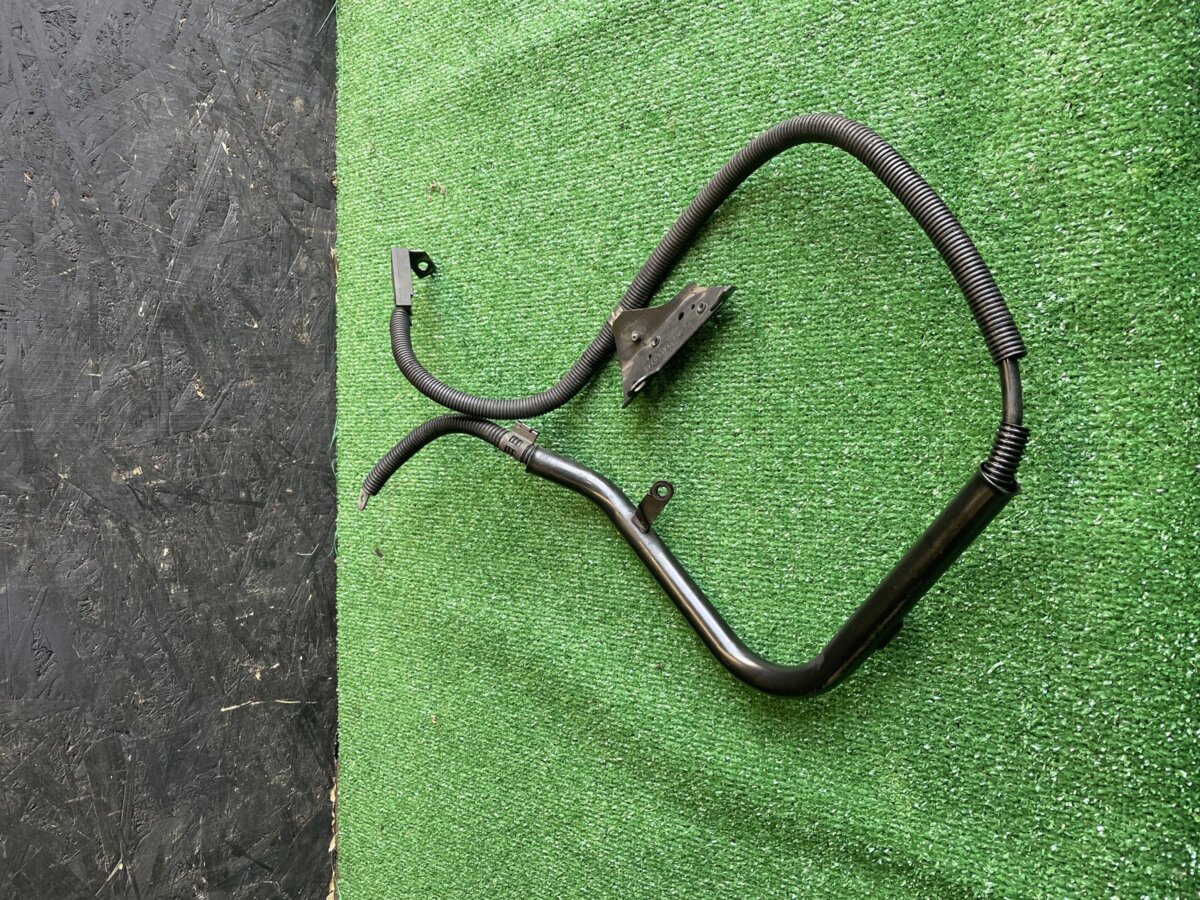 Кронштейн шланга высокого давления гидроусилителя Mercedes-Benz CLK-Class C209 (2002-2010) A2034660340