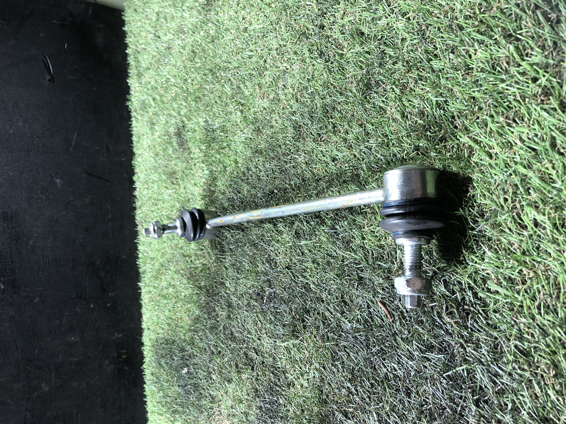 Стійка тяга стабілізатора передньої підвіски Mercedes-Benz CLK-Class C209 (2002-2010) A2033202889