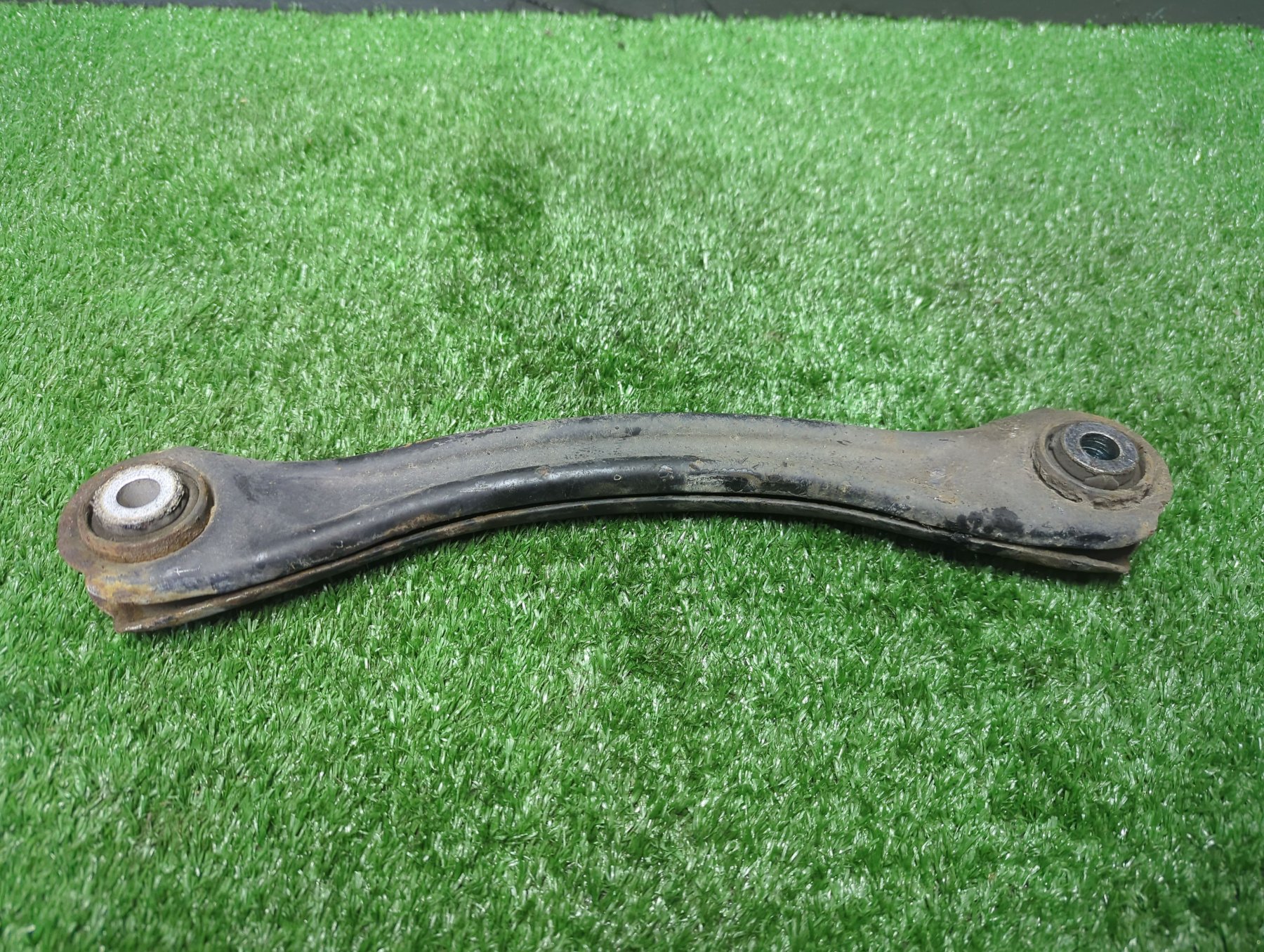 Важіль задній розвальний верхній Mercedes-Benz CLK-Class C209 (2002-2010) A2103503406