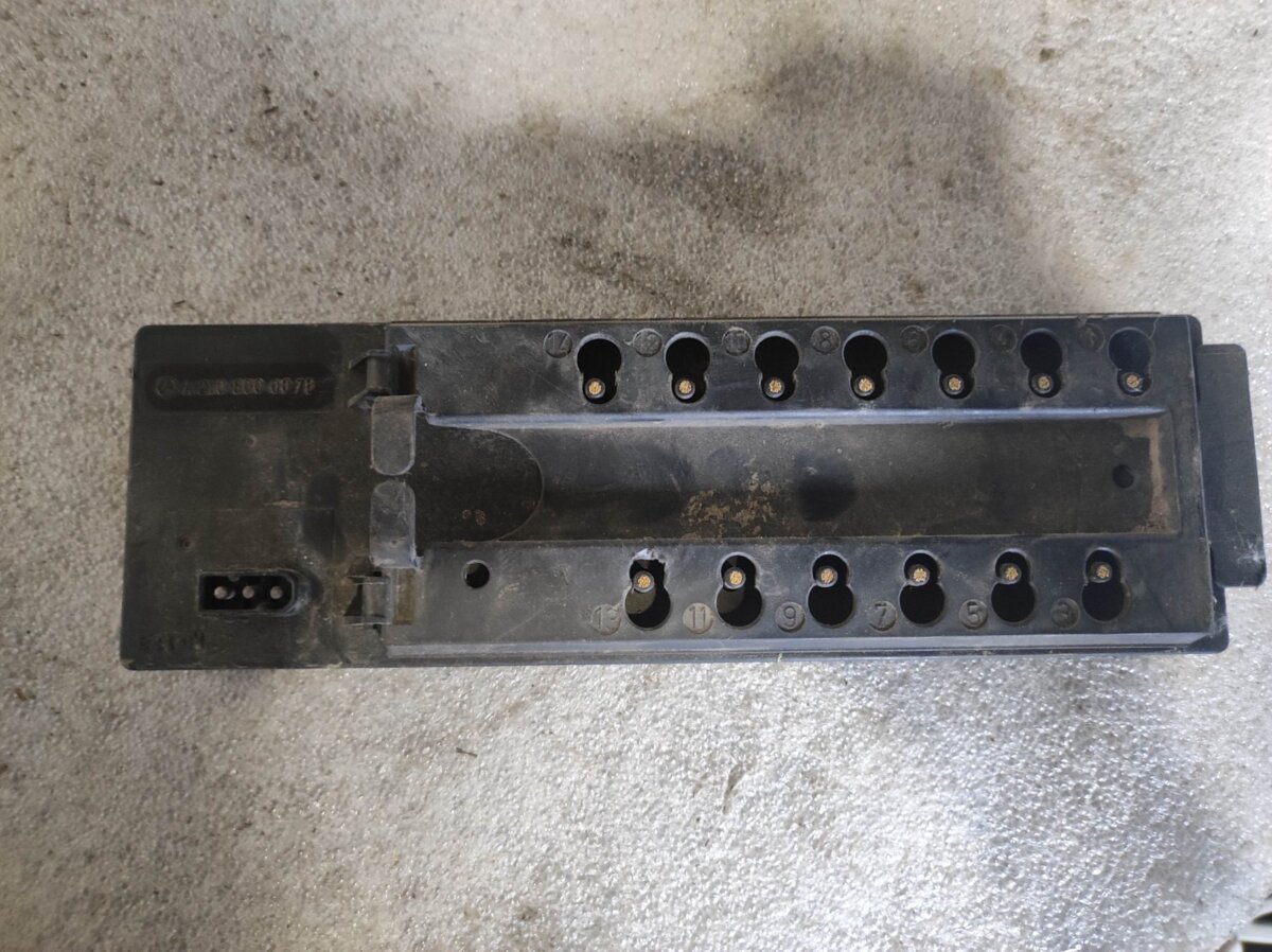 Блок керування обігрівачем Mercedes-Benz E-Class W210 (1995-2003) A2108000078