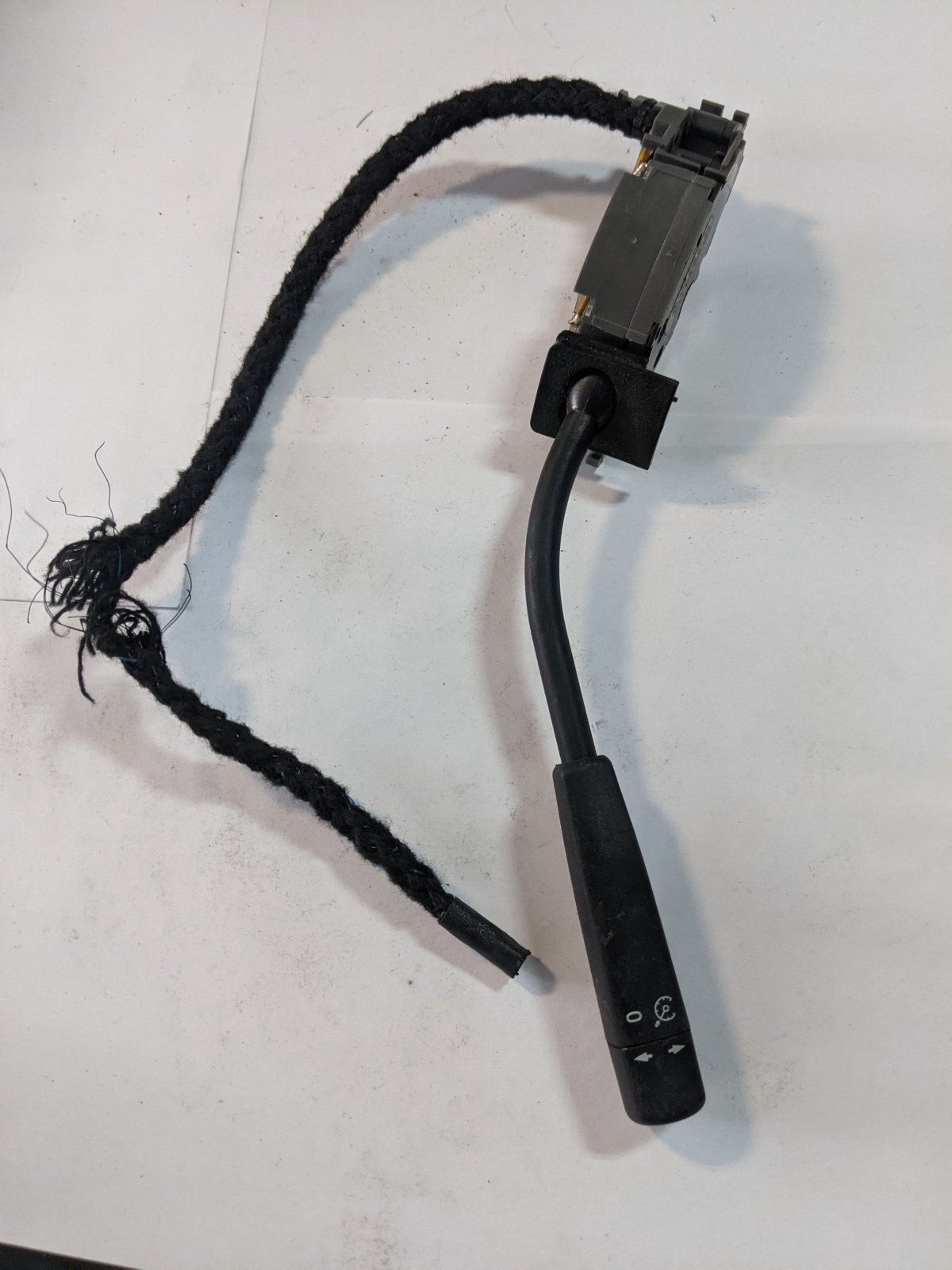 блок круїз контролю; блок управління круїз контролем; перемикач круїз контролю; перемикач управління круїз контролем; підрульовий перемикач круїз контролю; перемикач керування круїз контролем Mercedes-Benz E-Class W210 (1995-2003) A2085450324