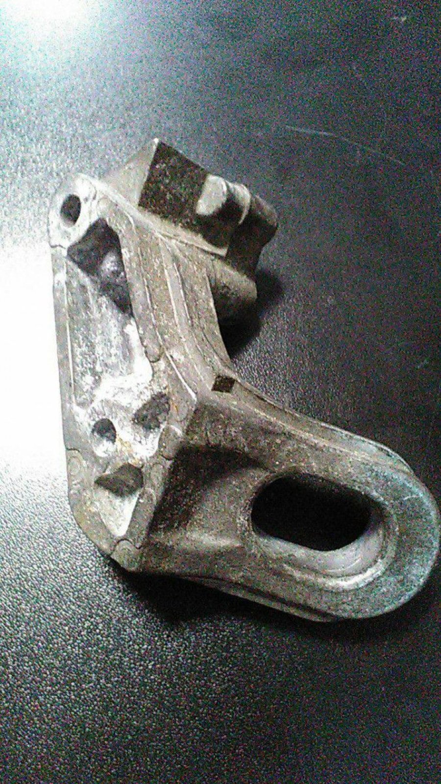 Кронштейн паливної рампи mercedes w220 3.2d Mercedes-Benz E-Class W210 (1995-2003) A6110782341