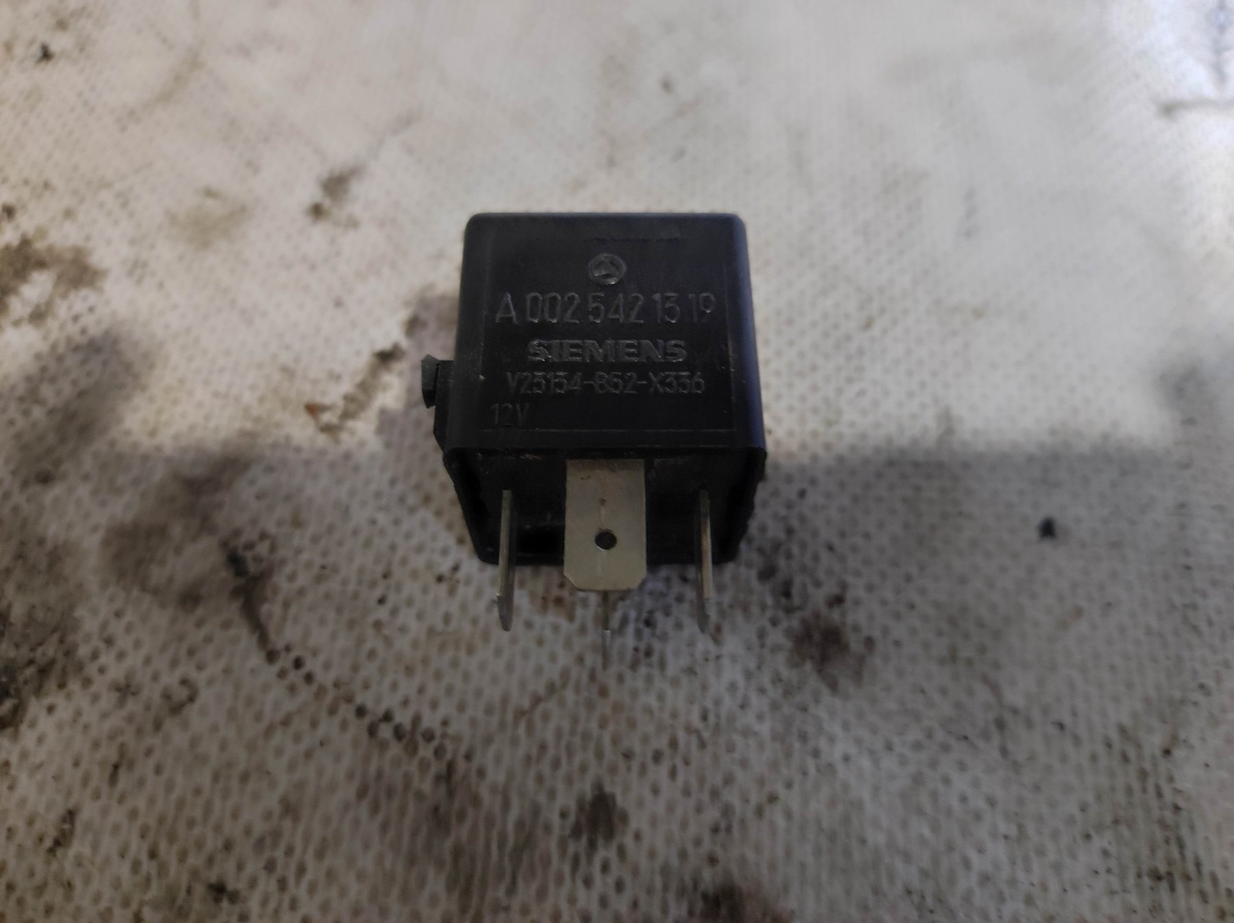 Мікро реле Mercedes-Benz E-Class W210 (1995-2003) A0025421319