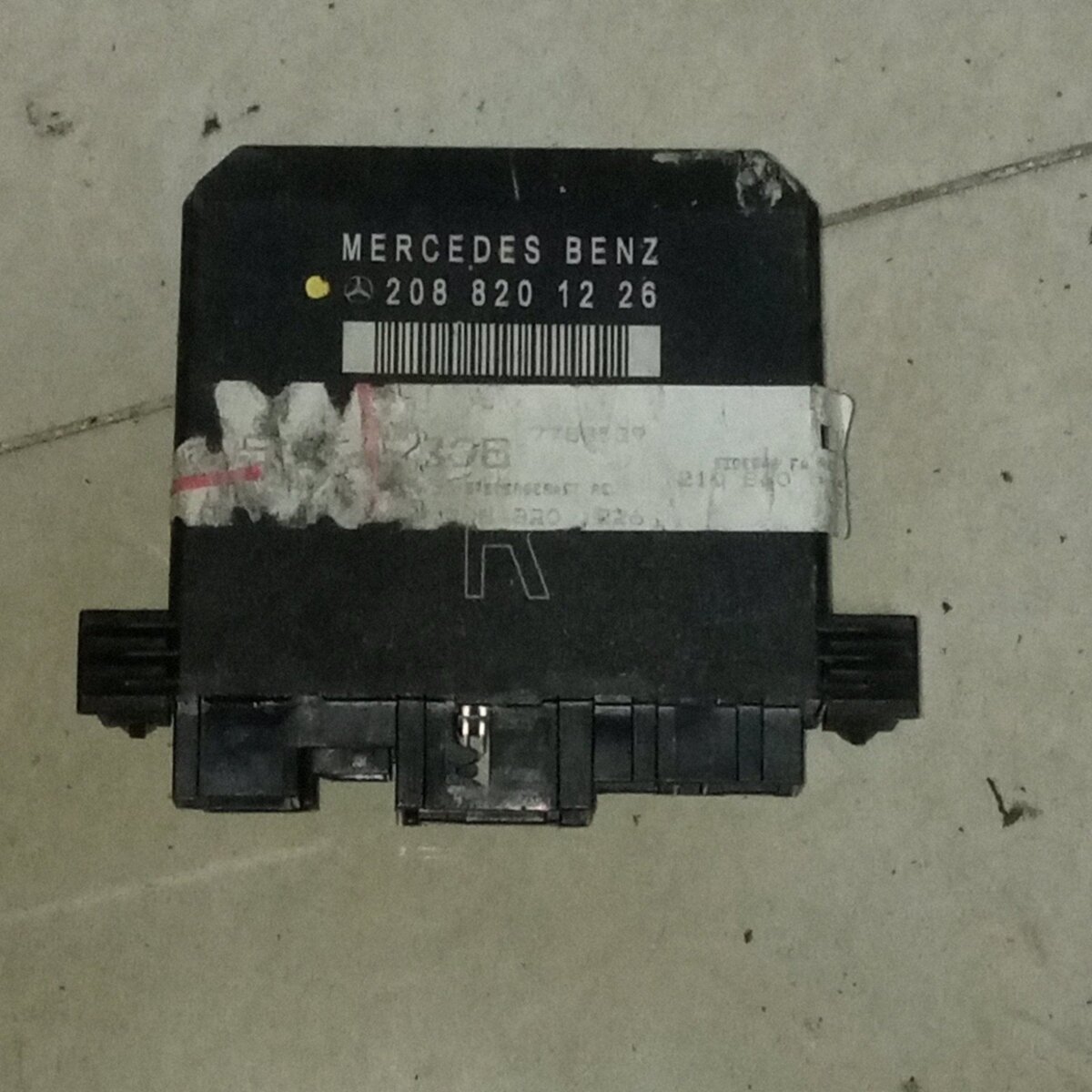 Модуль правої двері Mercedes-Benz E-Class W210 (1995-2003) 2088201226