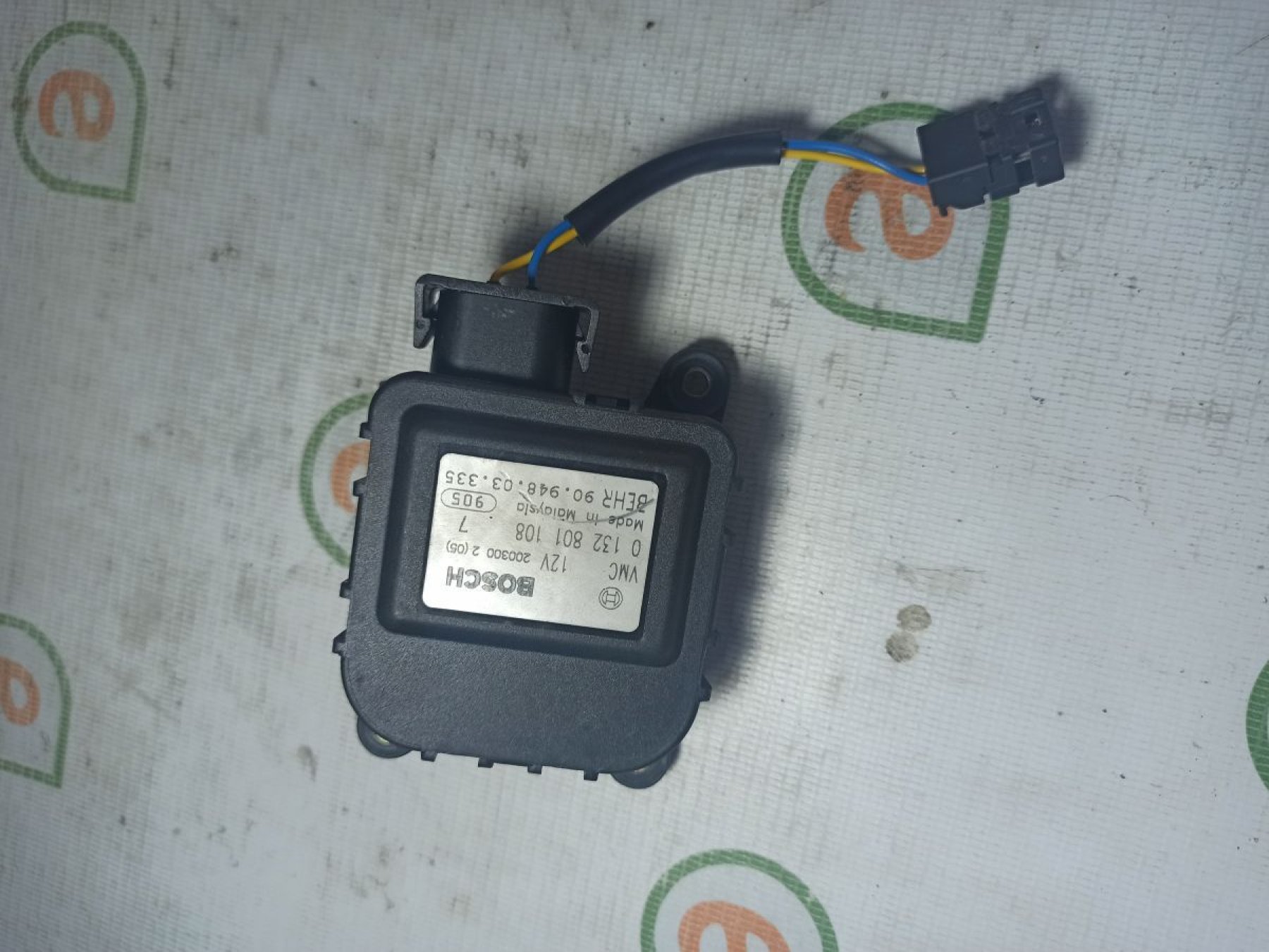 Моторчик заслонки пічки mercedes w210 рестайл Mercedes-Benz E-Class W210 (1995-2003) A2108200642