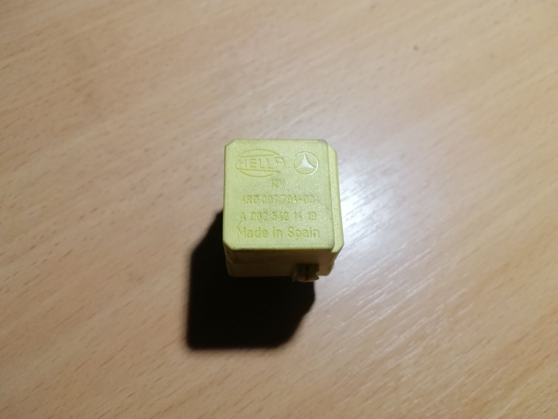 реле компресора пневмопідвіски Mercedes-Benz E-Class W210 (1995-2003) A0025421419