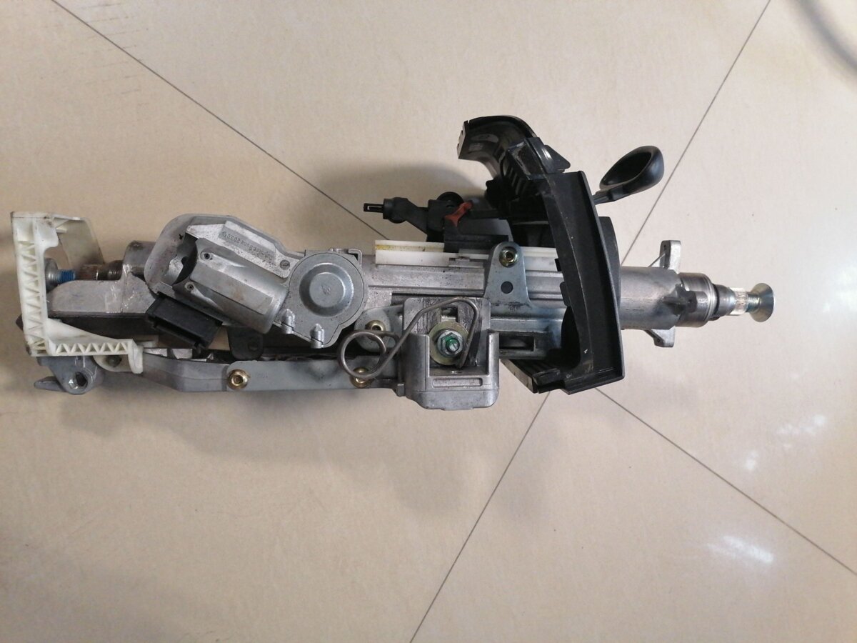 Рулевой вал Mercedes-Benz E-Class W210 (1995-2003) A2104620305