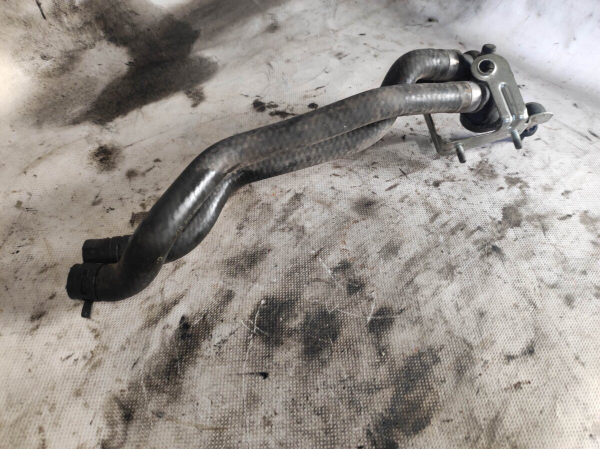 Шланг радіатора обігрівача (пічки), здвоєний Mercedes-Benz E-Class W210 (1995-2003) A2108300024