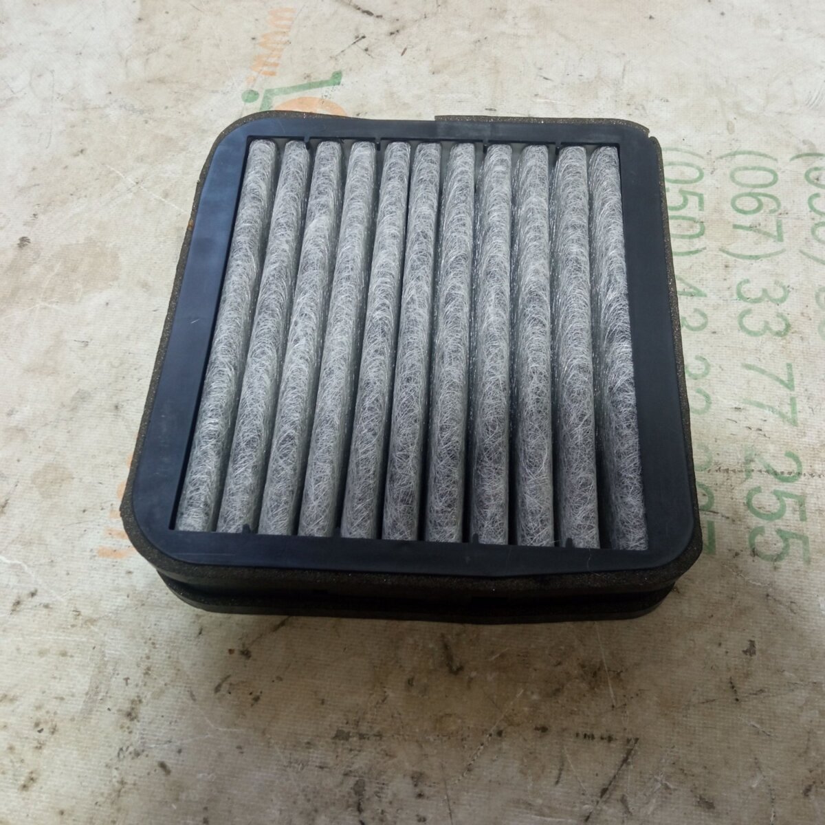 внутрішньосалонний фільтр; повітряний фільтр салону; фільтр пиловий; фільтр повітряний обігрівача; фільтр салону вугільний; фільтр, повітря у внутрішній простір; фільтр салону Mercedes-Benz E-Class W210 (1995-2003) A2108301118