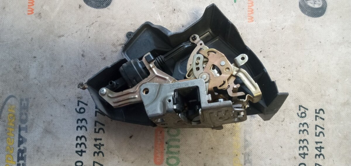 замок задніх дверей, правих; замок задньої дверї, правої Mercedes-Benz E-Class W210 (1995-2003) A2027300635