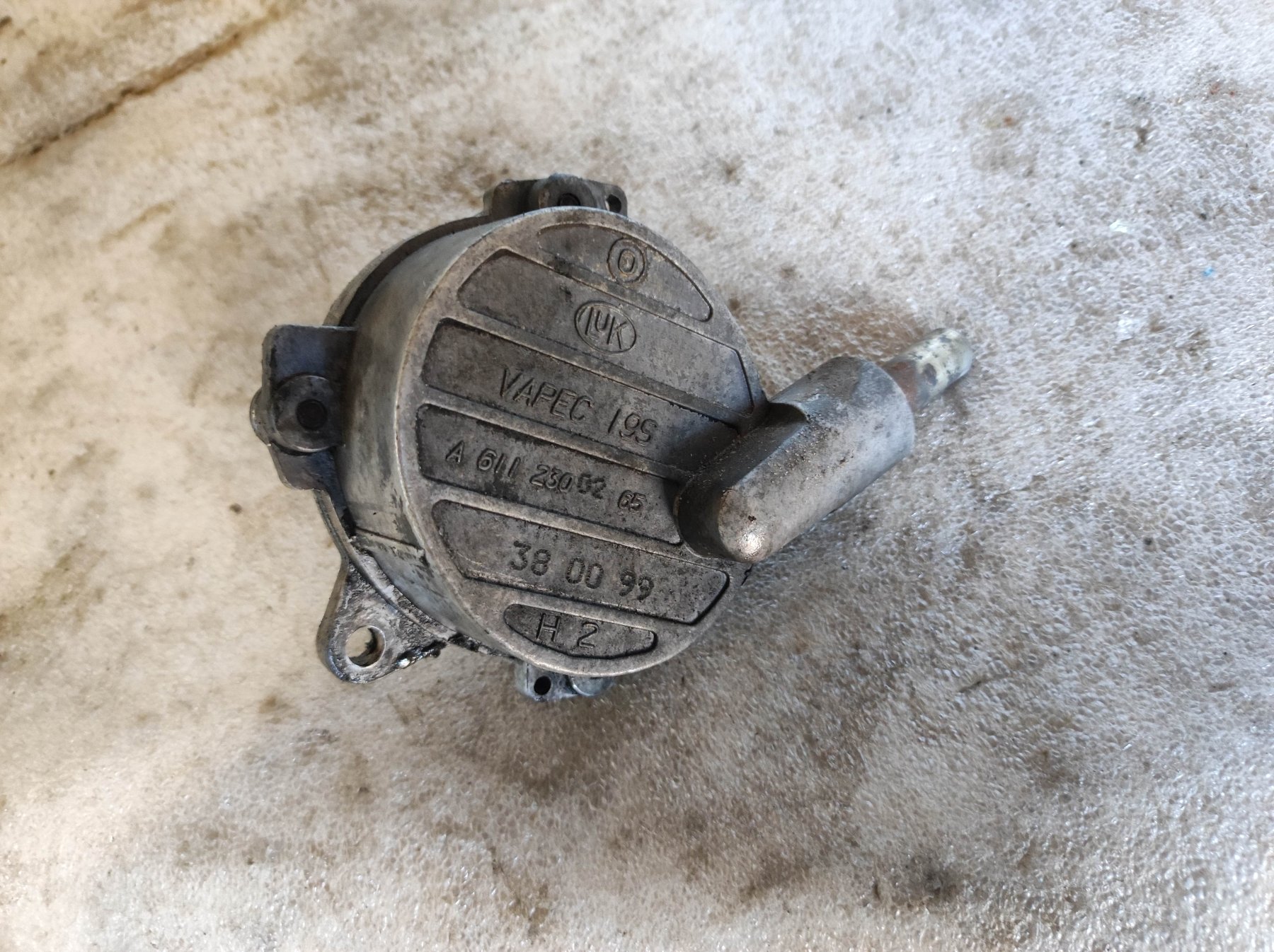 100% оригінал mercedes benz Mercedes-Benz Sprinter 2000-2006 A6112300265