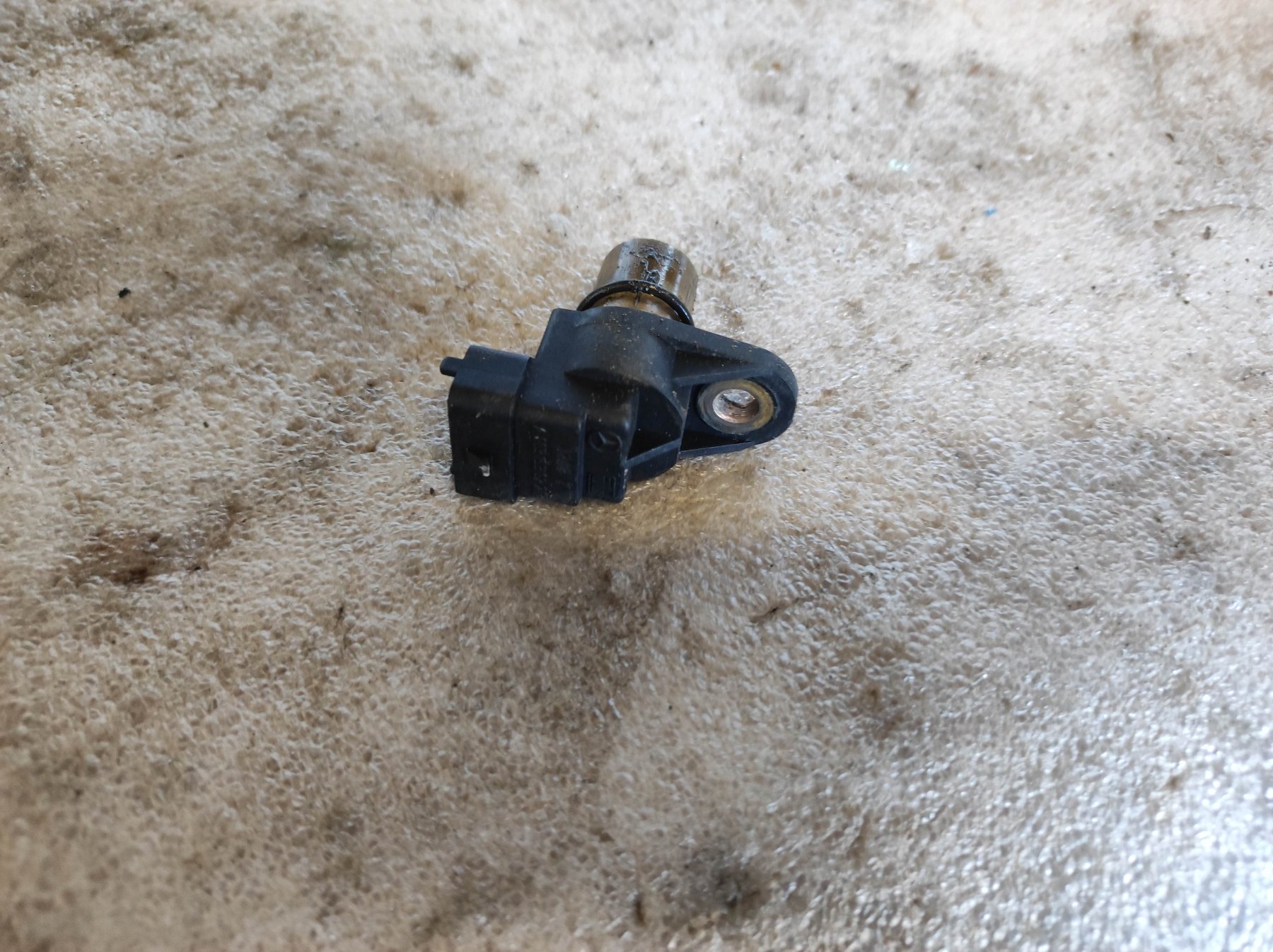 Датчик положения распредвала Chrysler 300C LX LE Mercedes-Benz Sprinter 2000-2006 A0031539728