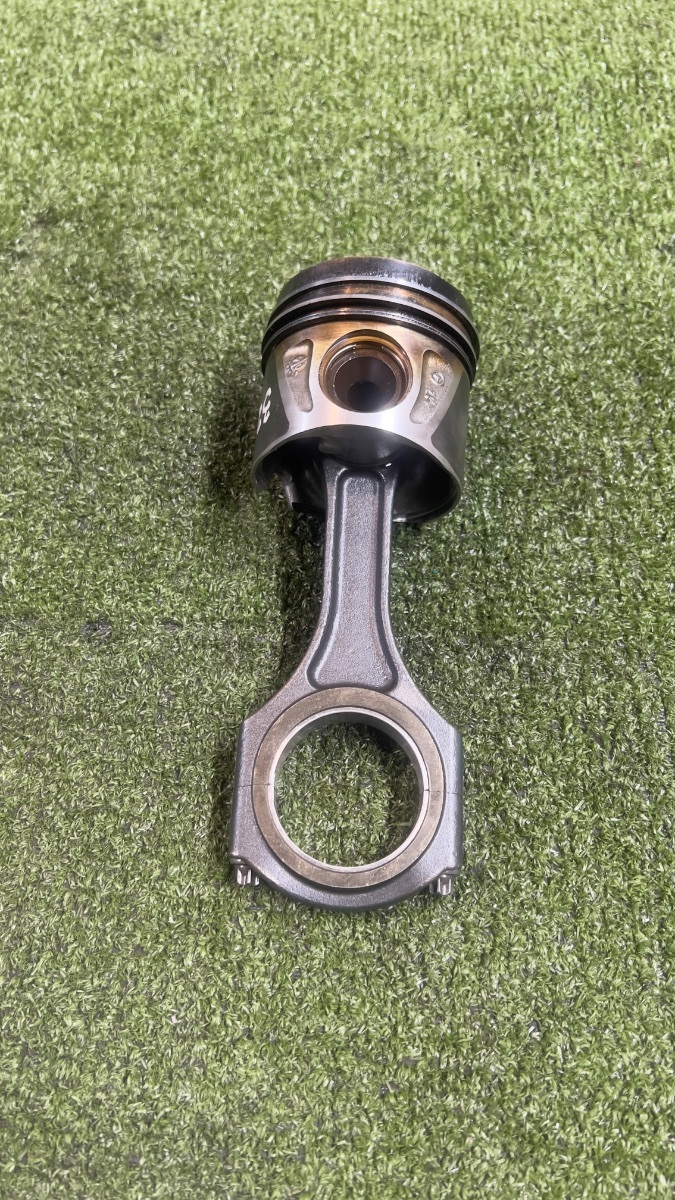 Поршень з шатуном A6510300020  Mercedes-Benz Sprinter W906 (2006-2018) A6510301017