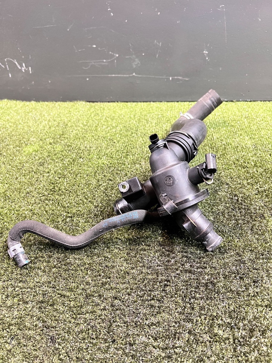 Термостат Mercedes-Benz Sprinter W906 (2006-2018) A6512000615