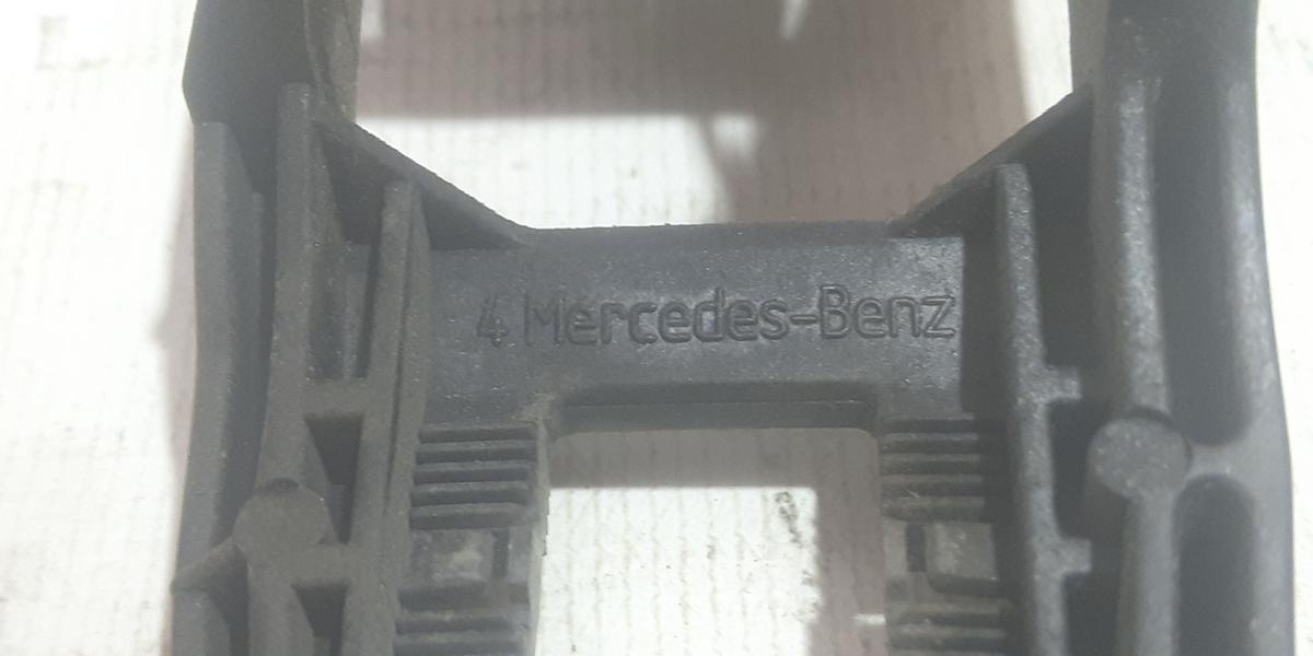 100% оригінал mercedes benz Mercedes E-Class   W210 1995-2003  A2107600434 Mersedes Benz Б/У