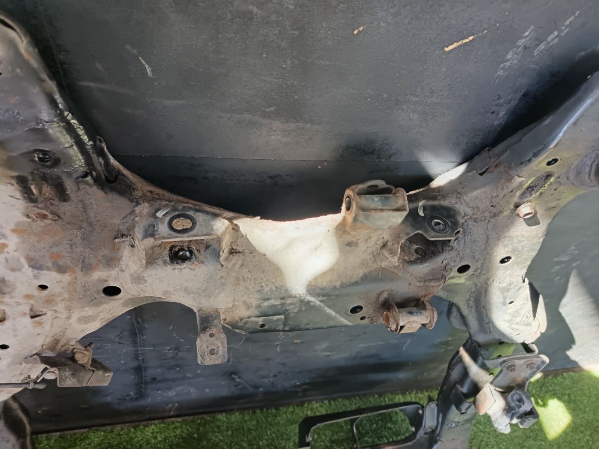 Балка передньої підвіски Nissan Murano Z50 (2002-2007) 54400CA001