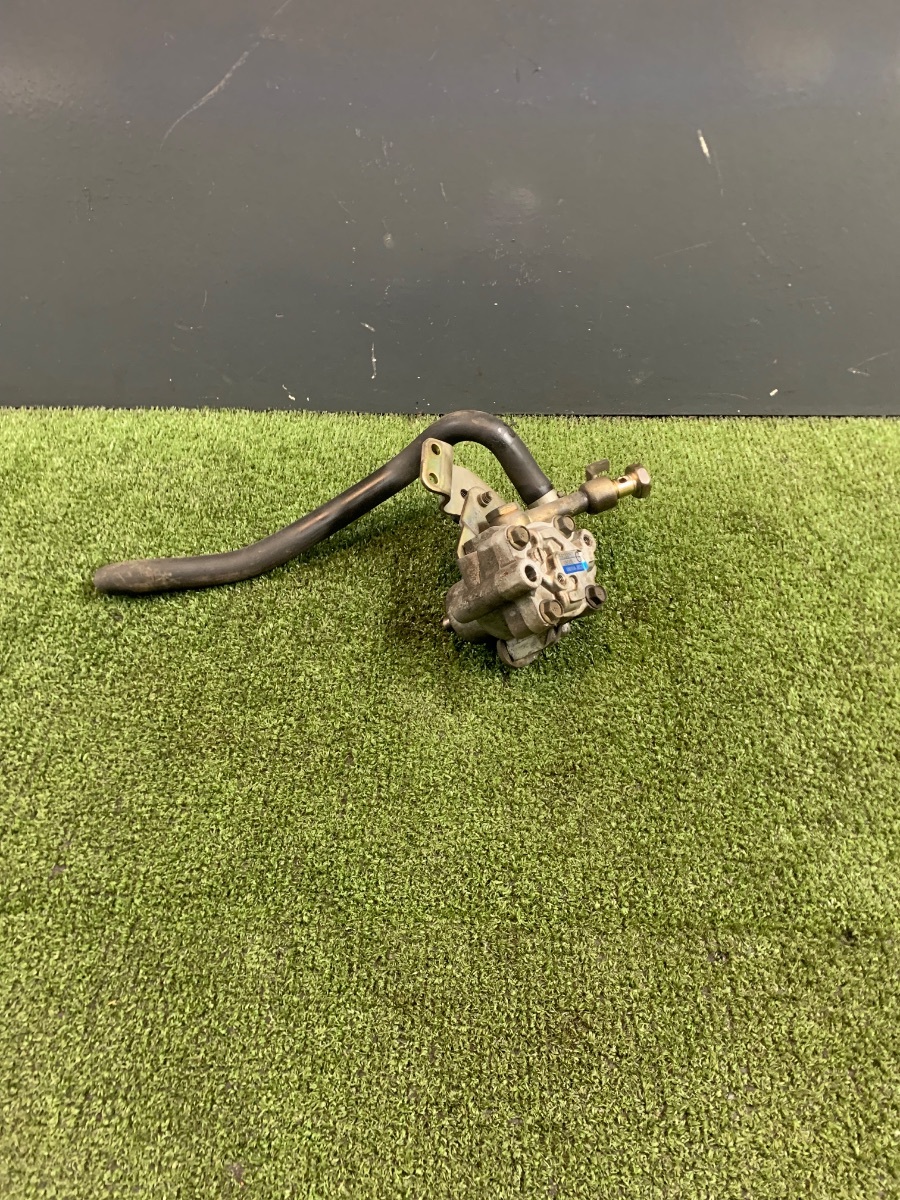 Насос гур Nissan Murano Z50 (2002-2007) 49110CB000