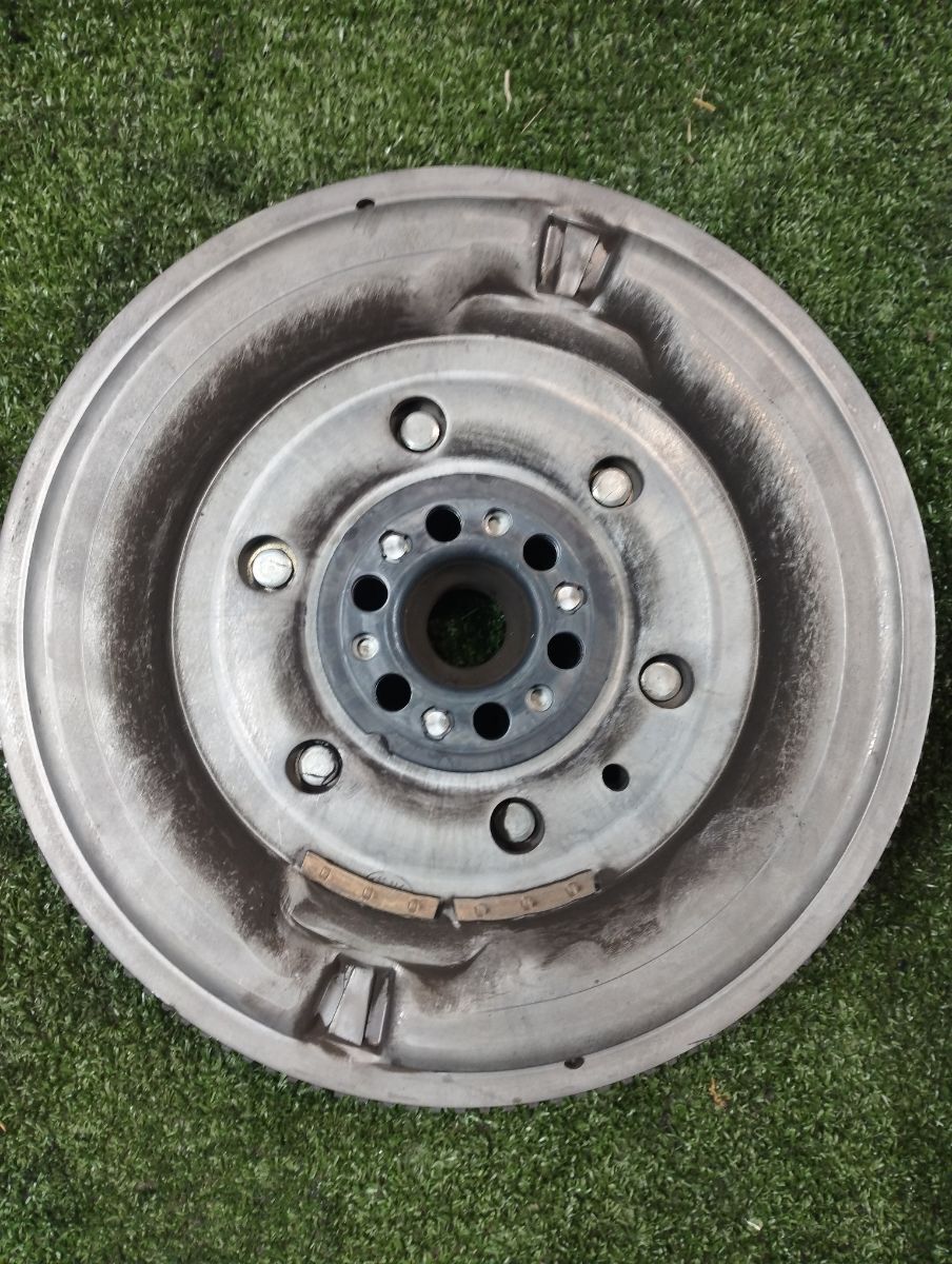 Маховик двигуна  ,X-Trail T30 (2000-2007) Nissan Primera P12 (2001-2008),X-Trail T30 (2001-2007) 123108H301