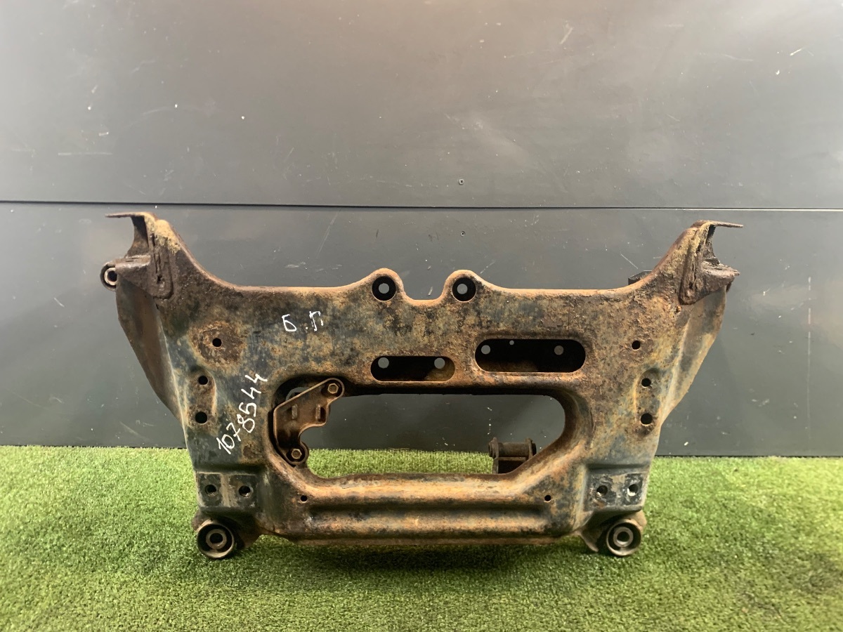 Балка передня підрамник передній 54400EQ500  Nissan X-Trail T30 (2001-2007) 544008H500