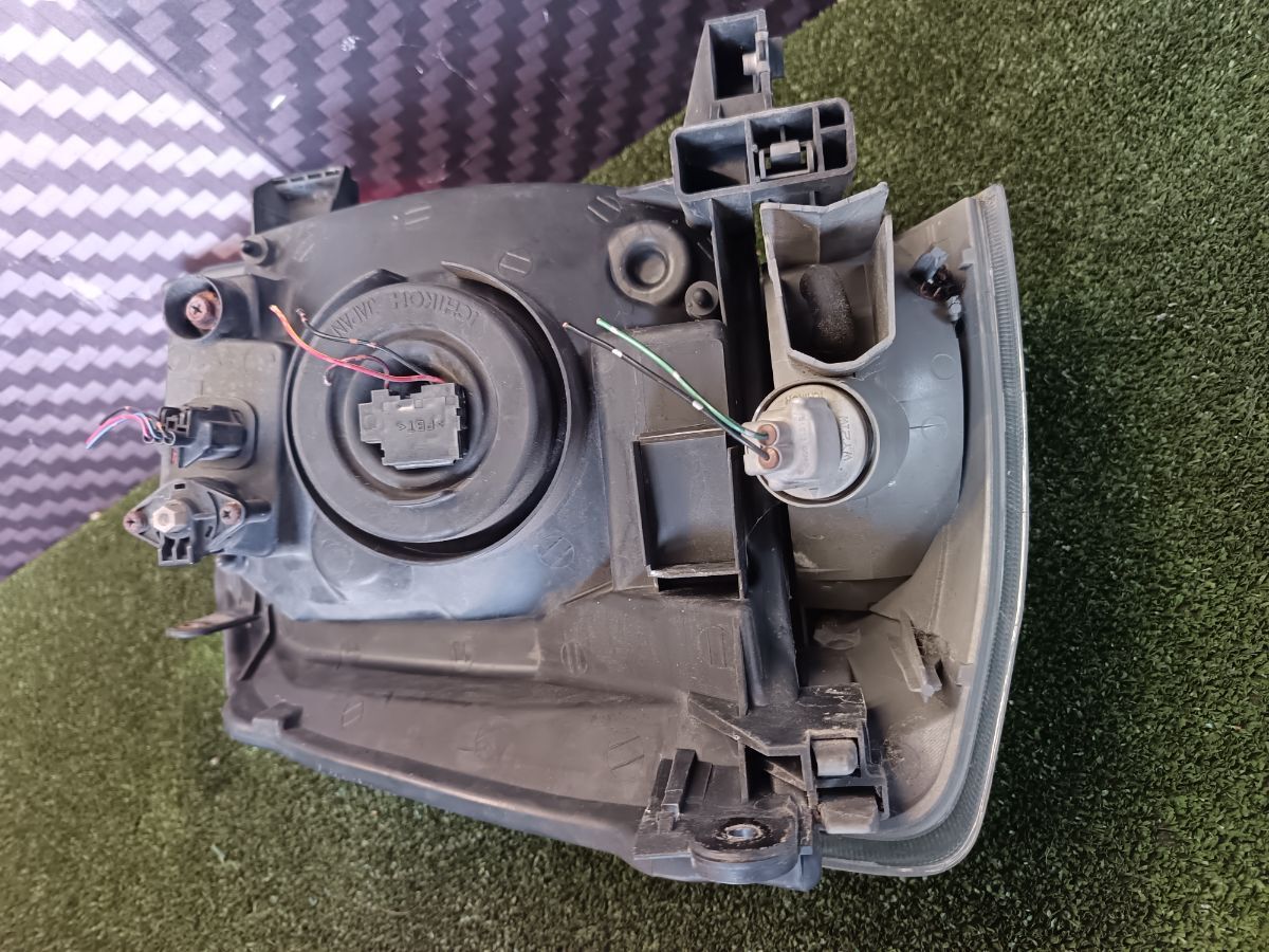 Фара ліва Nissan X-Trail T30 (2001-2007) 260608H925