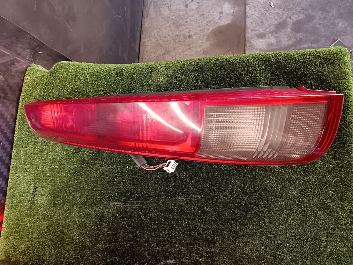 Фара задня ліва Nissan X-Trail T30 (2001-2007) 26555EQ025