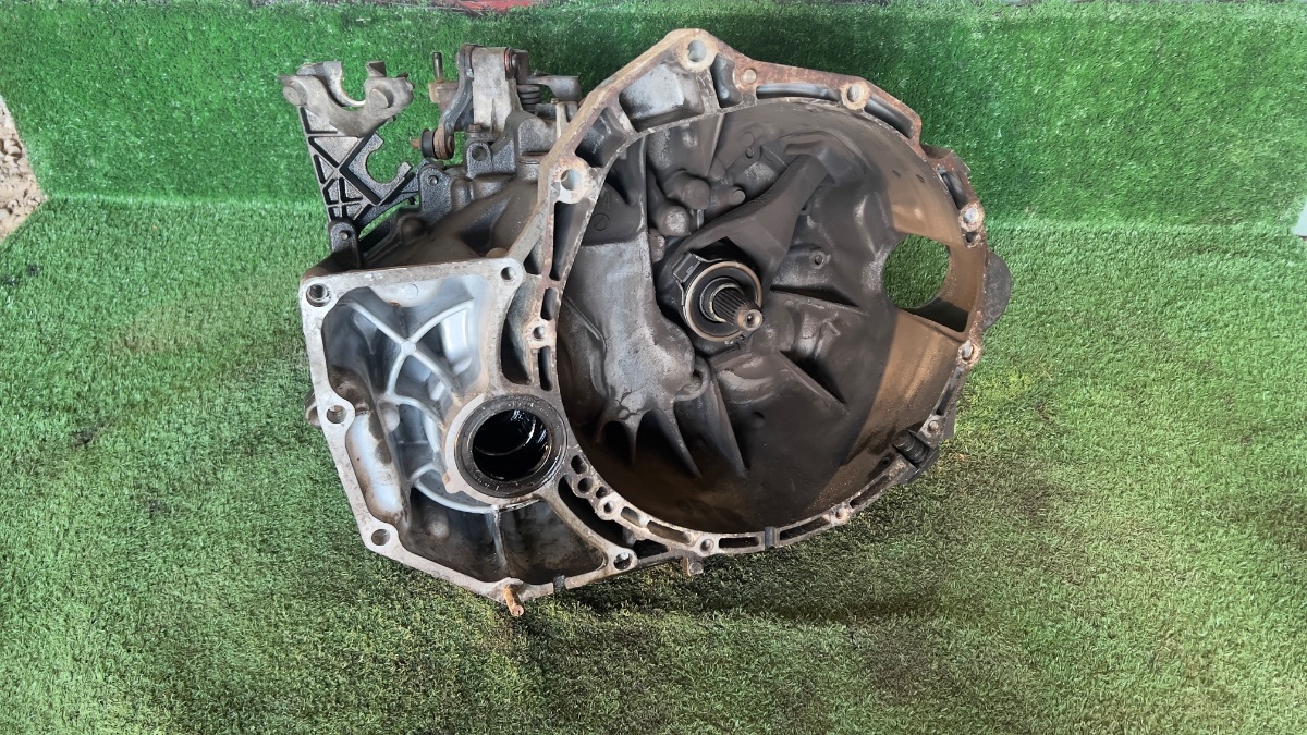 Коробка передач Мкпп 6-ст. 2.2d 4wd Nissan X-Trail T30 (2001-2007) 32010EQ06C