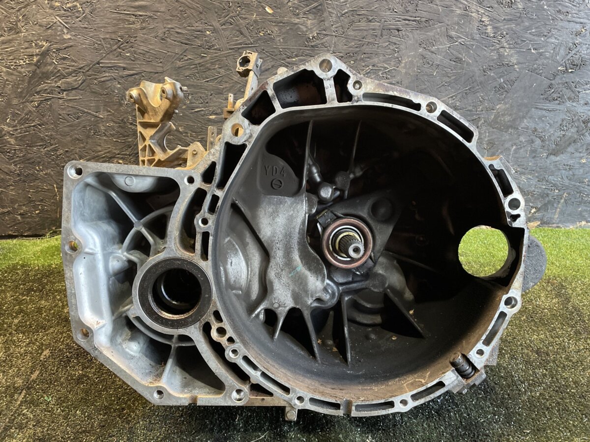 Коробка передач мкпп 6-ступка 2.2 дизель Nissan X-Trail T30 (2001-2007) 32010EQ068